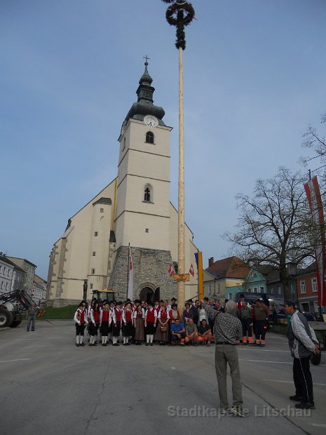 2013_04_30 Maibaumaufstellen (7)